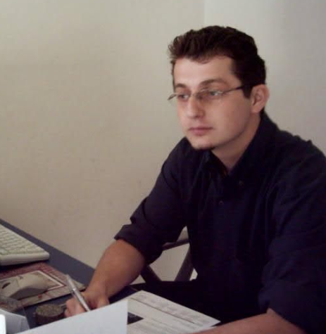 Cezar Cattani em 2004, aos 24 anos, trabalhando no projeto MEU EXPRESS
